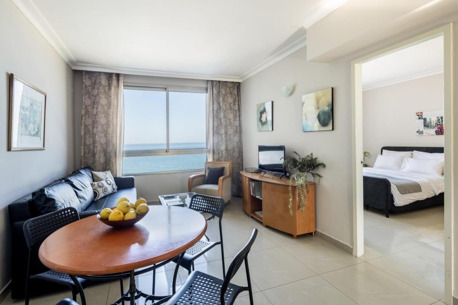Almog Tower Aparthotel Haifa Buitenkant foto