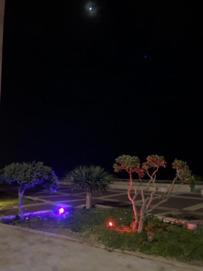 Almog Tower Aparthotel Haifa Buitenkant foto